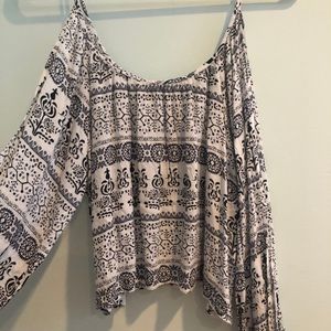 Patterned Open Arm Tie Top